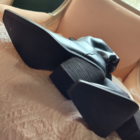 Charles by Charles David Wire Boot Black Faux Leather Slouchy Knee High - Picture 5 of 5